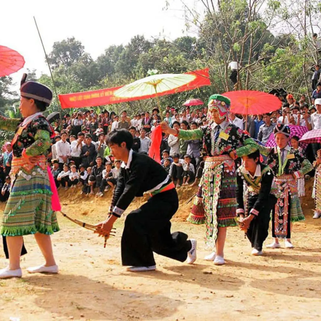C&ugrave;ng MIA.vn t&igrave;m hiểu v&agrave; kh&aacute;m ph&aacute; tất tần tật về Chợ T&igrave;nh Mộc Ch&acirc;u 2