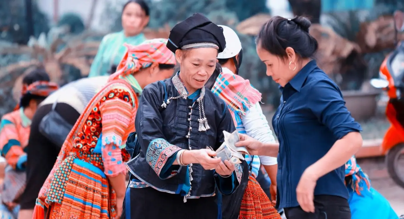 C&ugrave;ng MIA.vn t&igrave;m hiểu v&agrave; kh&aacute;m ph&aacute; tất tần tật về Chợ T&igrave;nh Mộc Ch&acirc;u 6