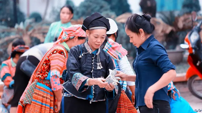 Tổng hợp kinh nghiệm đi Chợ Tình Mộc Châu Sơn La từ A đến Z