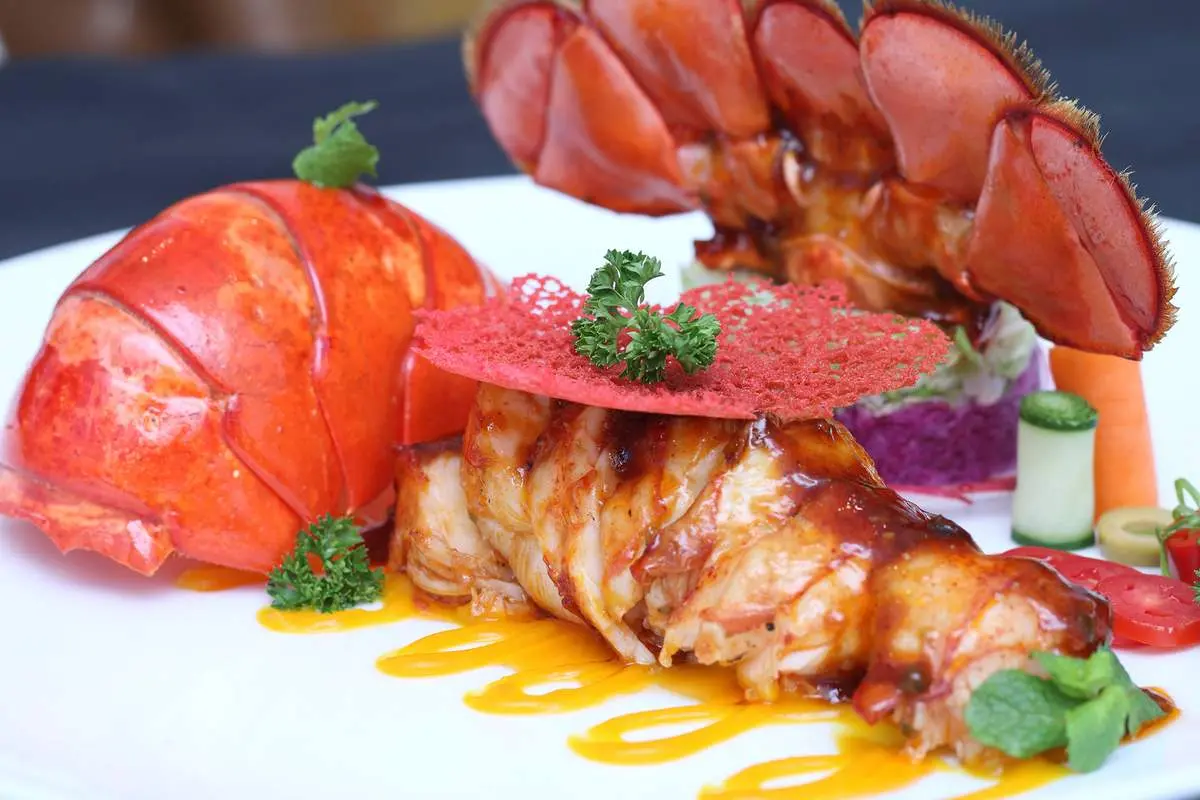 B&atilde;i Tranh Nha Trang &ndash; Vi&ecirc;n ngọc qu&yacute; nơi đảo Tr&iacute; Nguy&ecirc;n 12
