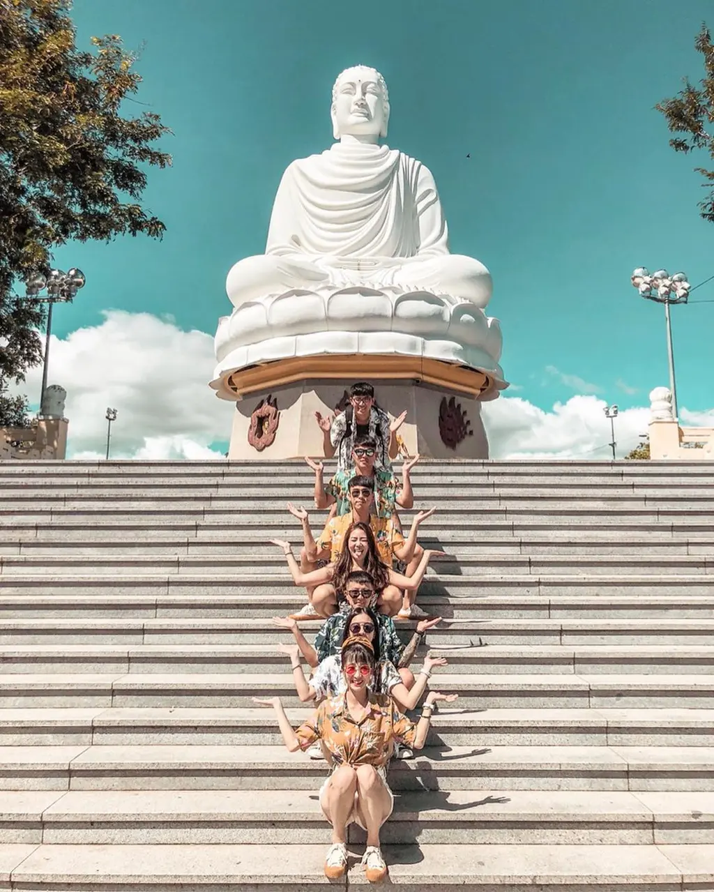 Ch&ugrave;a Long Sơn Nha Trang - Cho&aacute;ng ngợp với vẻ đẹp của bức tượng Phật trắng lớn nhất tại Việt Nam 13