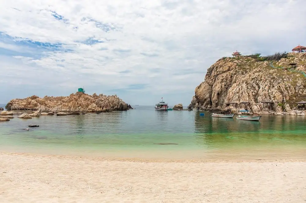 Đảo Yến - Hòn Nội Nha Trang, Chốn thiên đường ảo huyền với màu biển xanh 13