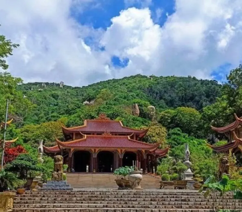 Điểm qua top 12 ch&ugrave;a ở Nha Trang đẹp v&agrave; linh thi&ecirc;ng nhất 5