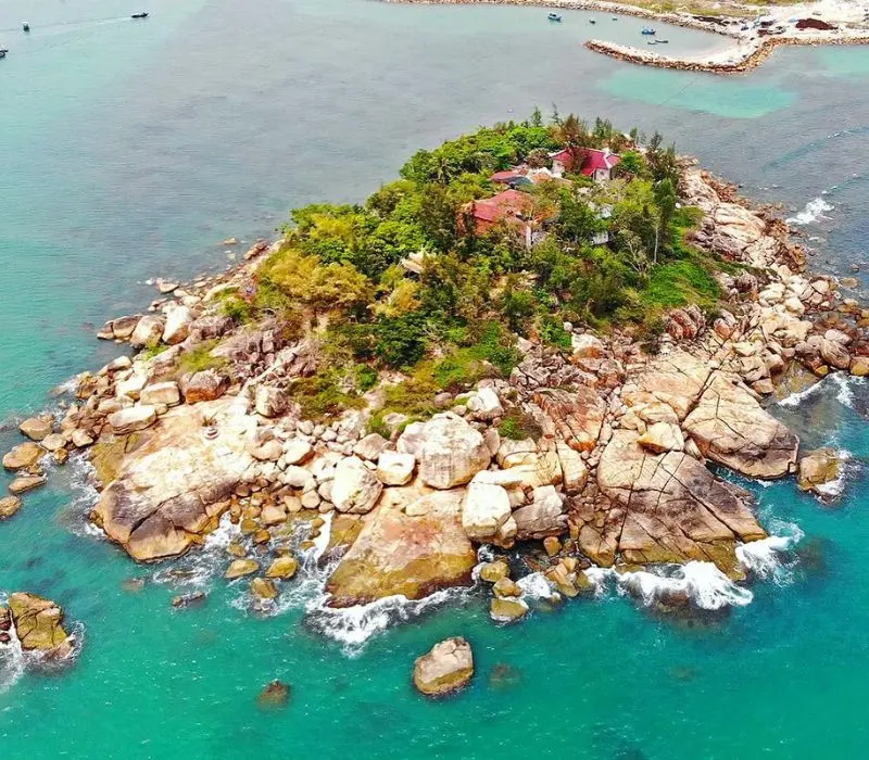 Điểm qua top 12 ch&ugrave;a ở Nha Trang đẹp v&agrave; linh thi&ecirc;ng nhất 10