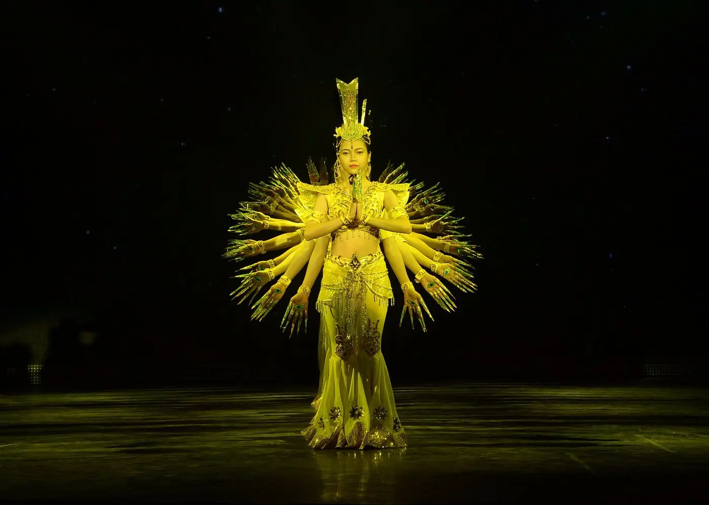 Galina Show Nha Trang - Chìm đắm trong không gian nghệ thuật đậm nét Á Châu tại thành phố biển 7