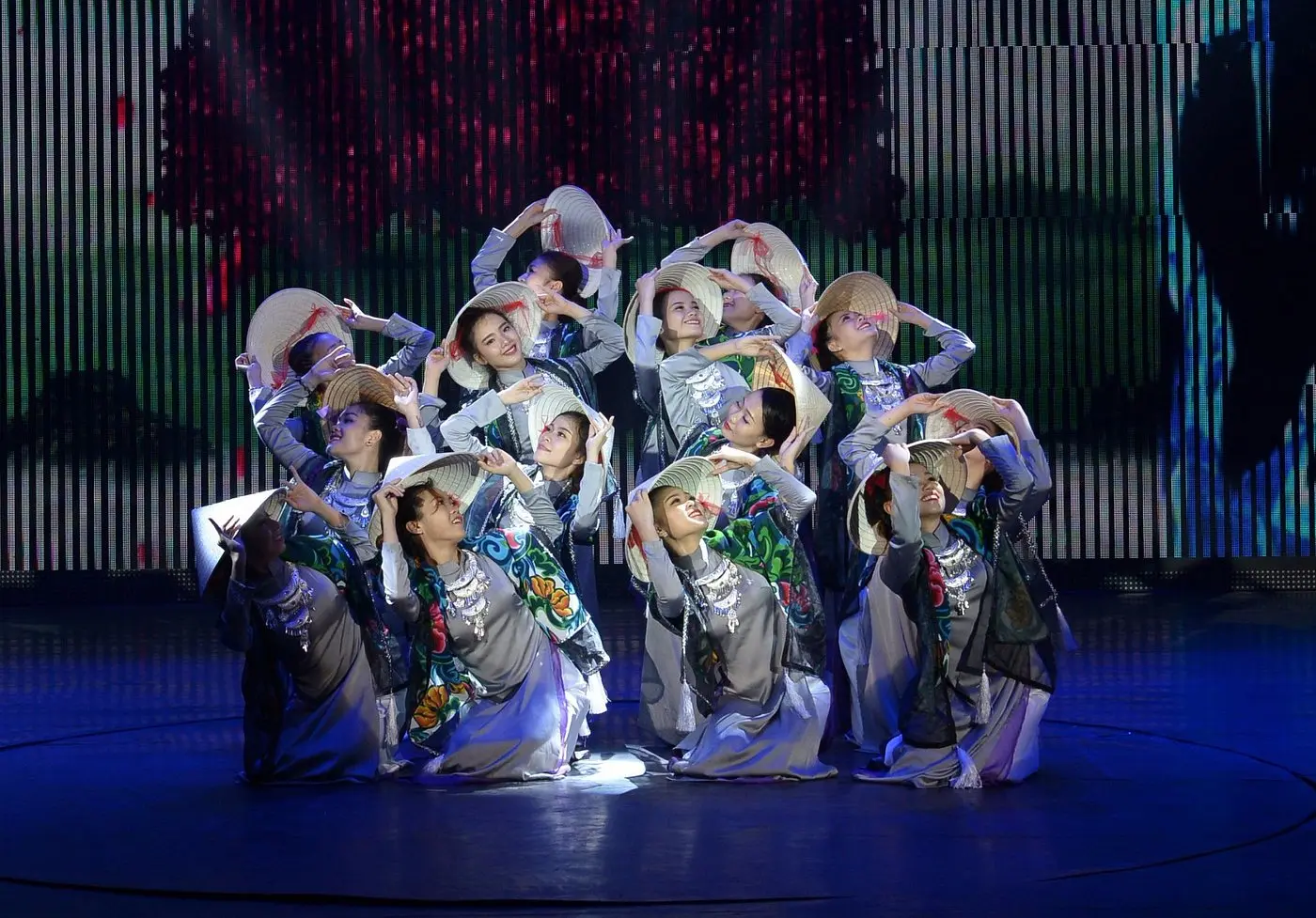Galina Show Nha Trang - Chìm đắm trong không gian nghệ thuật đậm nét Á Châu tại thành phố biển 8