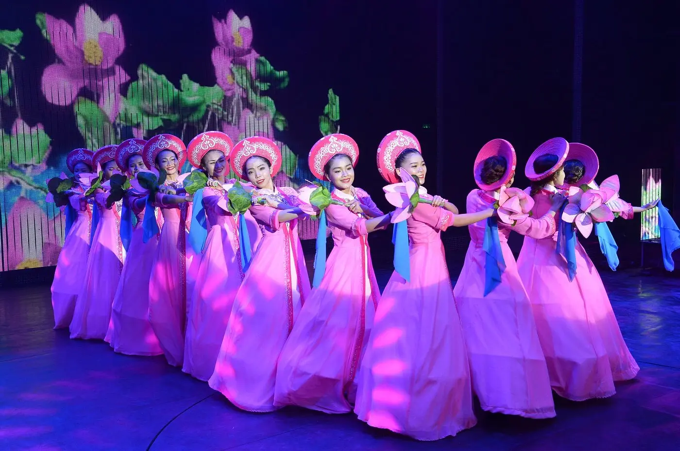 Galina Show Nha Trang - Chìm đắm trong không gian nghệ thuật đậm nét Á Châu tại thành phố biển 10