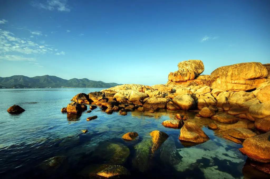 H&ograve;n Chồng Nha Trang - h&ograve;n đảo thơ mộng l&acirc;u đời của th&agrave;nh phố biển xinh đẹp 6