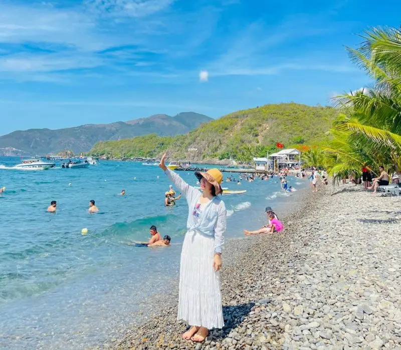 Kh&aacute;m ph&aacute; B&atilde;i Tranh, thi&ecirc;n đường biển tuyệt đẹp tại Nha Trang 5