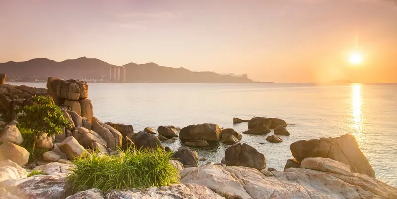 Kh&aacute;m ph&aacute; H&ograve;n Chồng Nha Trang: Thắng cảnh nổi tiếng b&ecirc;n vịnh 7