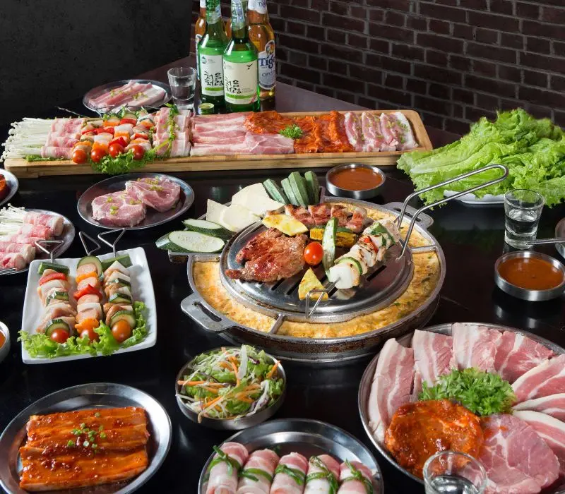 Kh&aacute;m ph&aacute; Vincom Plaza L&ecirc; Th&aacute;nh T&ocirc;n Nha Trang từ A đến Z 4