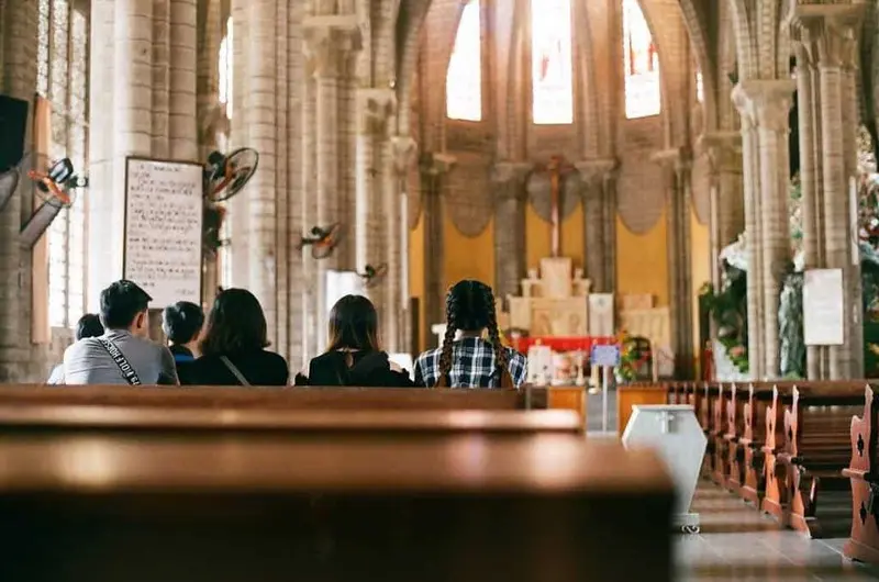 Nh&agrave; thờ N&uacute;i Nha Trang: C&ocirc;ng tr&igrave;nh kiến tr&uacute;c Gothic ấn tượng 14