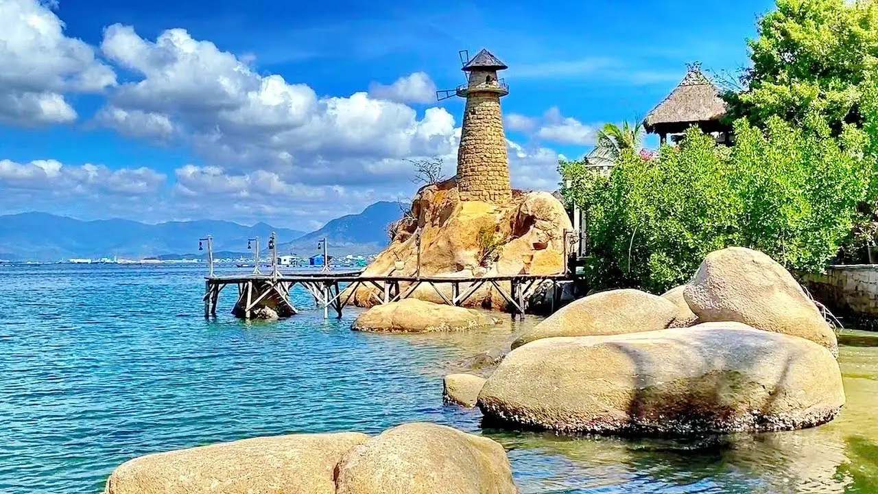 Resort Ngọc Sương Nha Trang - Điểm check in rần rần của những t&iacute;n đồ m&ecirc; phim Việt 2