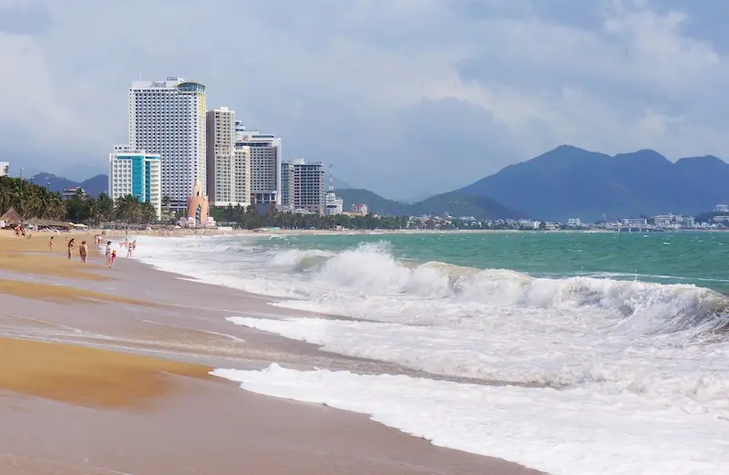 Th&aacute;p Trầm Hương: Tr&aacute;i tim của vịnh biển Nha Trang 5