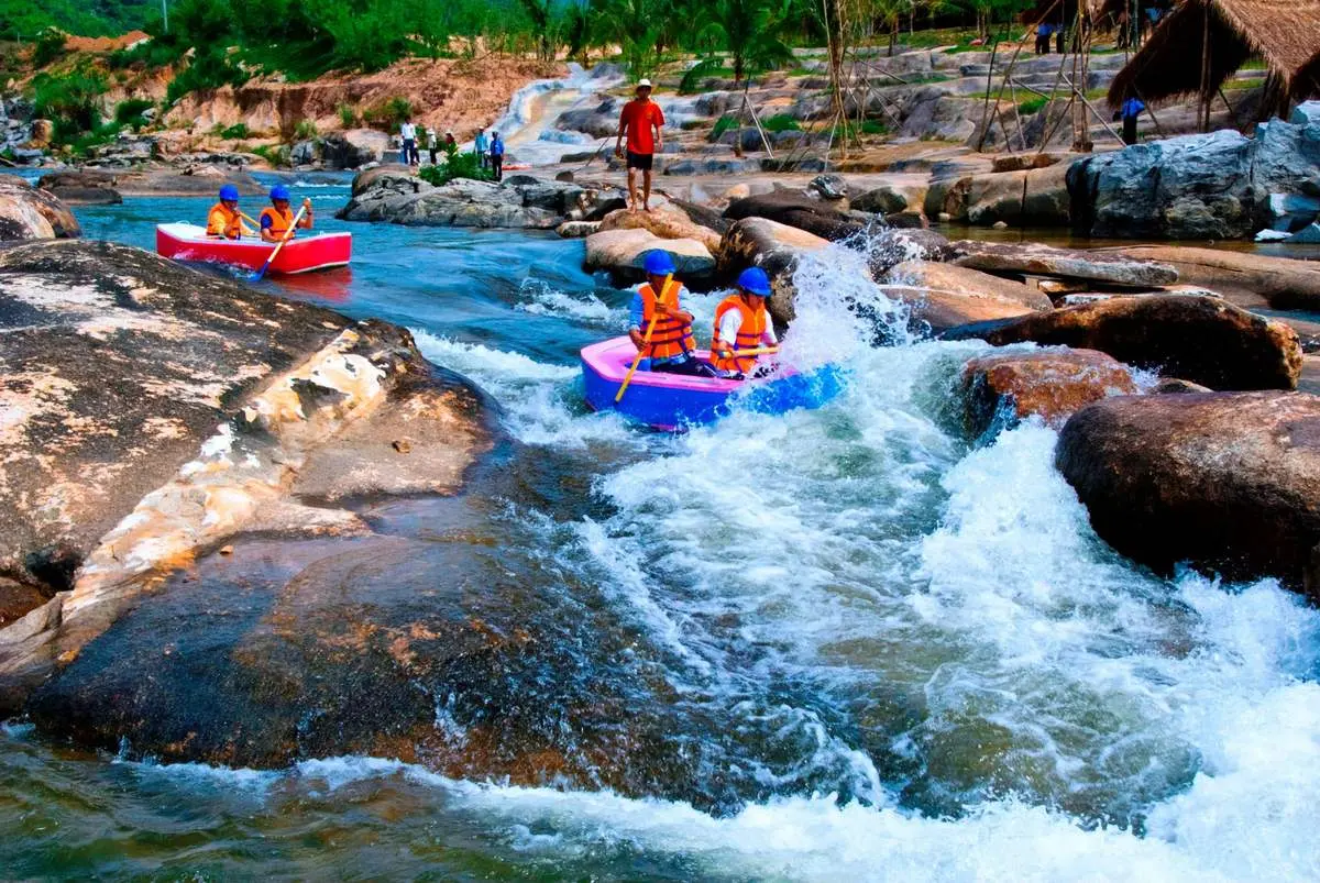 Waterland Thạch L&acirc;m - Khu vui chơi giải tr&iacute; đa sắc m&agrave;u của th&agrave;nh phố biển Nha Trang 4
