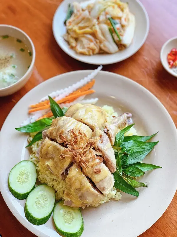 Bỏ t&uacute;i 10 địa điểm thưởng thức cơm g&agrave; Nha Trang đậm vị 7