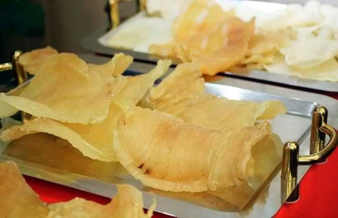 Bong b&oacute;ng c&aacute; Nha Trang - M&oacute;n đặc sản si&ecirc;u lạ được nhiều du kh&aacute;ch săn đ&oacute;n 3