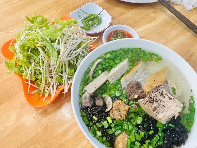 B&uacute;n chả c&aacute; Nha Trang: Đặc sản đậm đ&agrave; hương vị miền biển 6