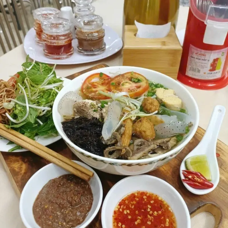 B&uacute;n chả c&aacute; Nha Trang: Đặc sản đậm đ&agrave; hương vị miền biển 10