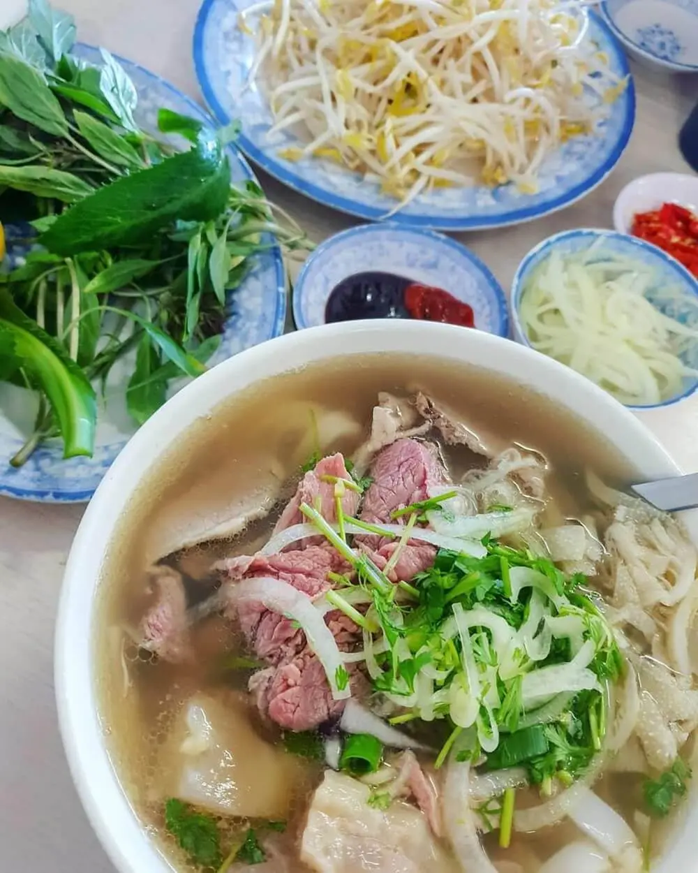 Bụng đ&oacute;i rồi, thử ngay t&ocirc; Phở Nha Trang n&oacute;ng hổi, ngon l&agrave;nh đ&acirc;y 6