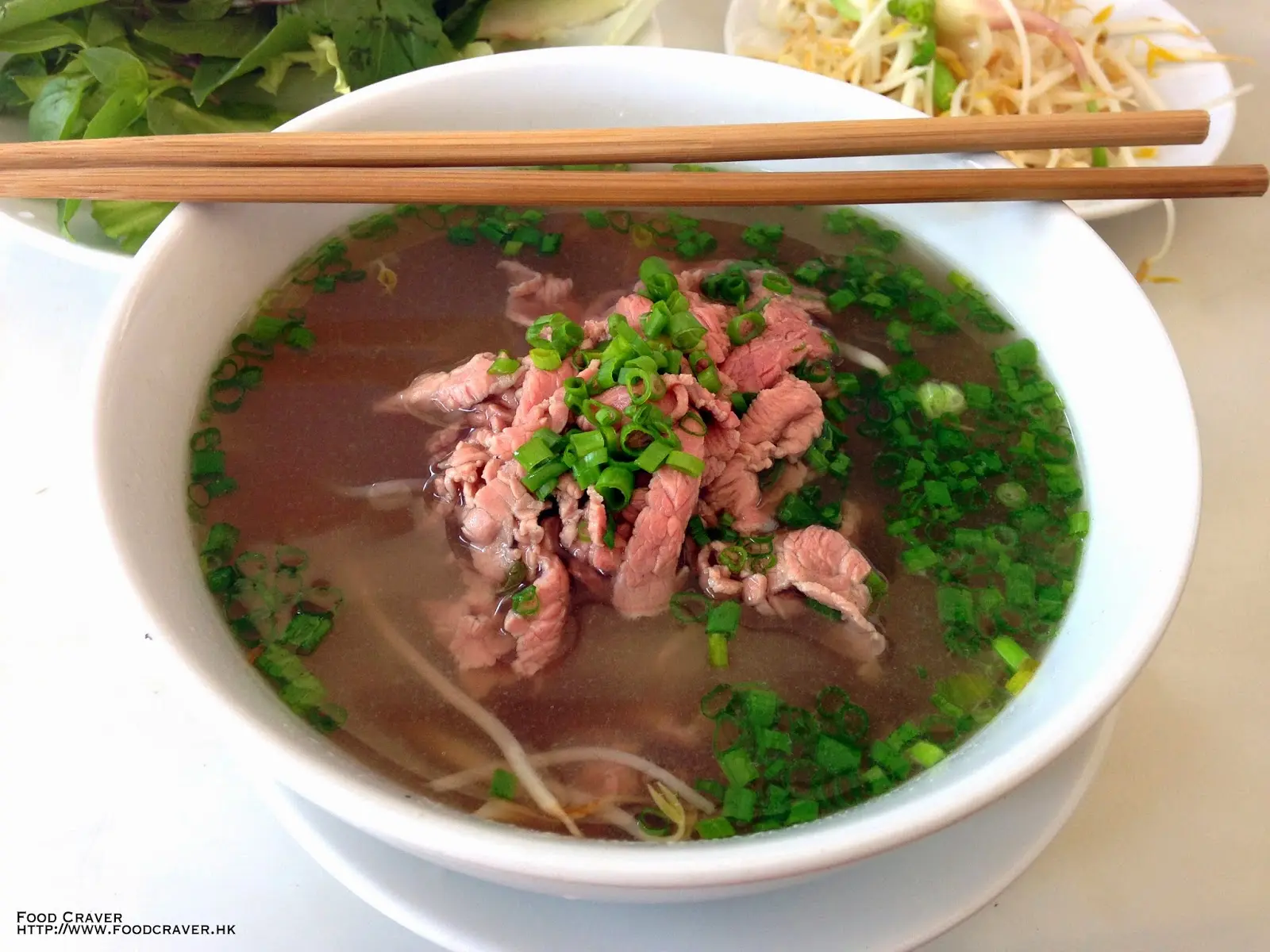 Bụng đ&oacute;i rồi, thử ngay t&ocirc; Phở Nha Trang n&oacute;ng hổi, ngon l&agrave;nh đ&acirc;y 9