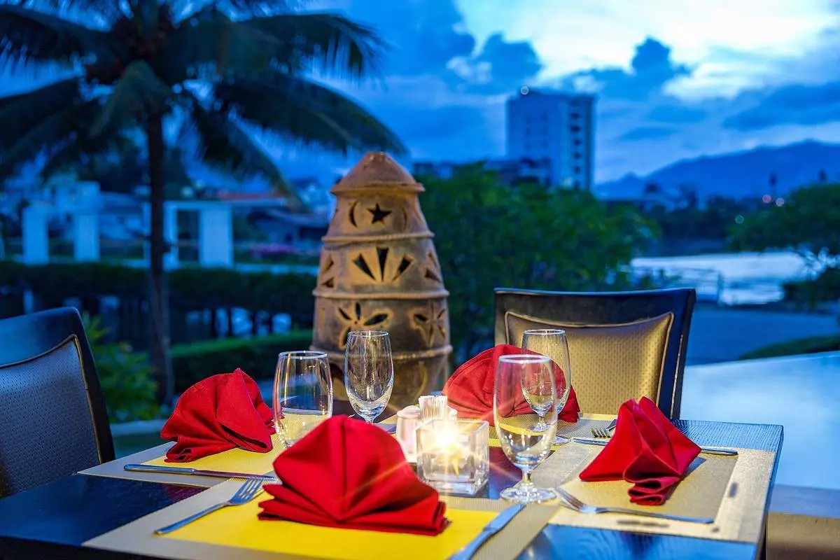 Champa Island restaurant - Nh&agrave; h&agrave;ng chuẩn 5 sao nằm trong khu&ocirc;n vi&ecirc;n khu nghỉ dưỡng cao cấp 9