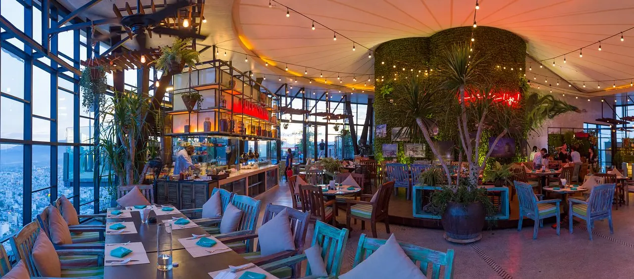 Chef's Club Restaurant - Skylight Nha Trang - Đẳng cấp ẩm thực tại nh&agrave; h&agrave;ng Quốc tế cao nhất Nha Trang 11
