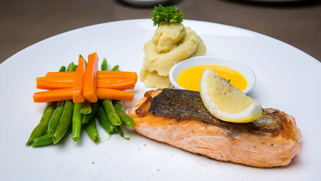 Chef's Club Restaurant - Skylight Nha Trang - Đẳng cấp ẩm thực tại nh&agrave; h&agrave;ng Quốc tế cao nhất Nha Trang 19