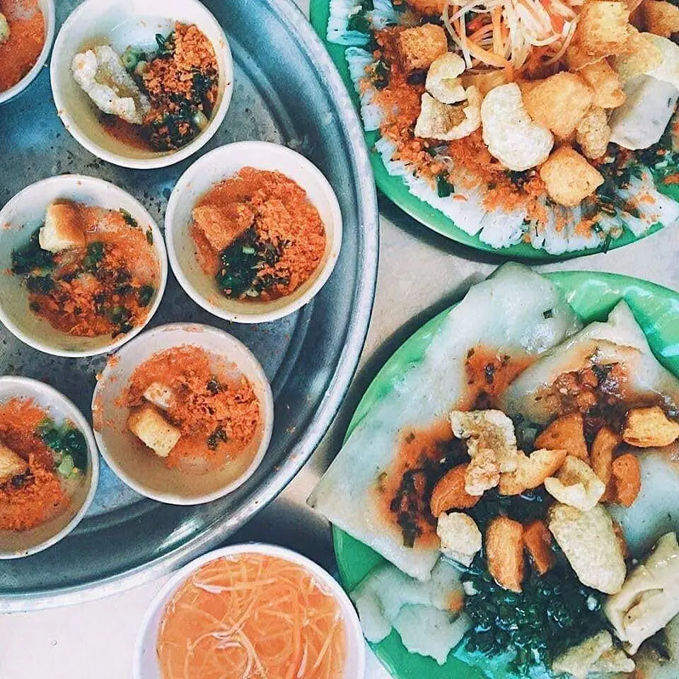 Đến Nha Trang, nhất định phải ăn thử B&aacute;nh B&egrave;o - B&aacute;nh Hỏi d&acirc;n d&atilde;, ngon m&ecirc; mẩn 5