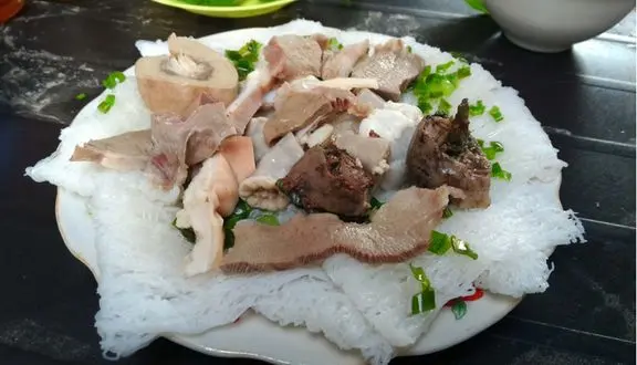 Đến Nha Trang, nhất định phải ăn thử B&aacute;nh B&egrave;o - B&aacute;nh Hỏi d&acirc;n d&atilde;, ngon m&ecirc; mẩn 3