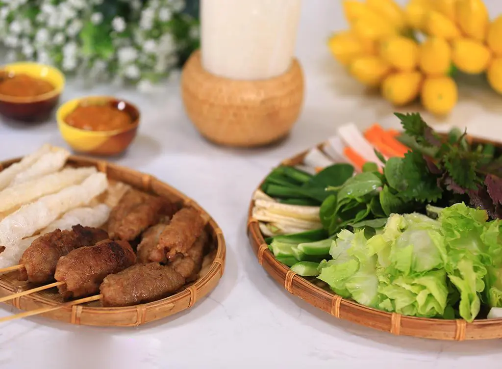 Điểm t&ecirc;n 10 qu&aacute;n nem nướng Nha Trang ngon qu&ecirc;n lối về 4