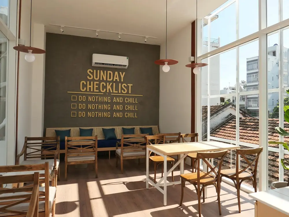 Gh&eacute; thăm loạt qu&aacute;n cafe tone trắng ở Nha Trang cực xịn s&ograve; 7