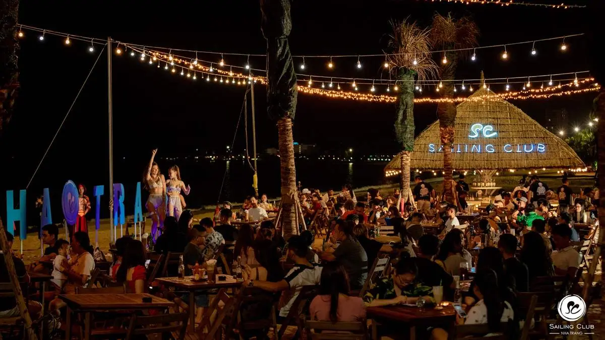 Kh&aacute;m ph&aacute; một Nha Trang đầy m&agrave;u sắc qua lăng k&iacute;nh vạn hoa tại Sailing Club Nha Trang 7