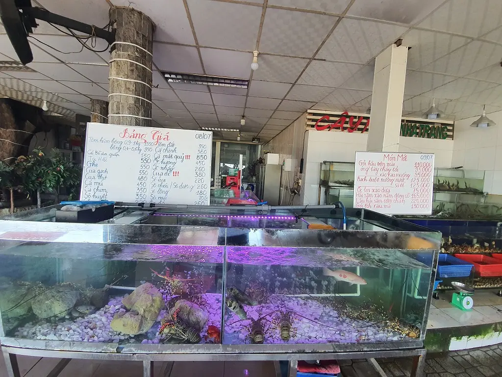 Kh&aacute;m ph&aacute; thi&ecirc;n đường hải sản tại Nh&agrave; h&agrave;ng C&acirc;y Me Nha Trang 3