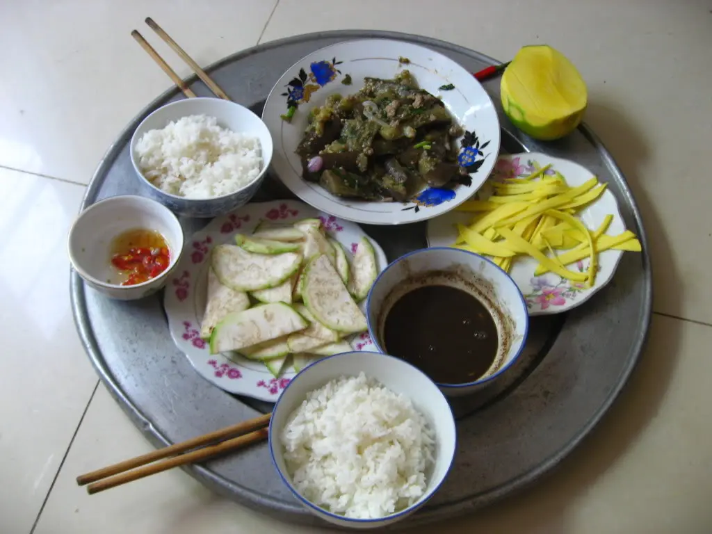 Mắm ruột c&aacute; - M&oacute;n ăn d&acirc;n d&atilde; g&acirc;y nhớ thương Nha Trang 7