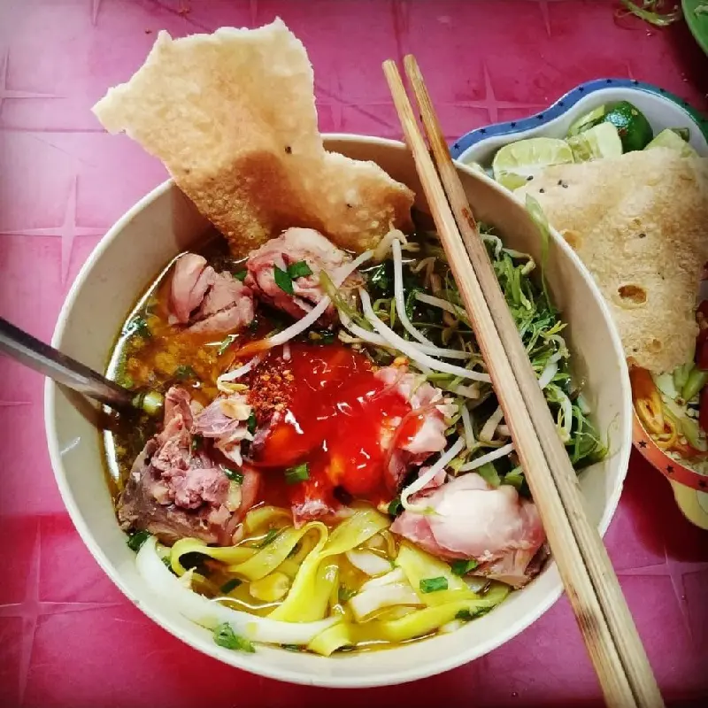 M&igrave; Quảng Nha Trang: M&oacute;n ăn tưởng quen nhưng rất mới lạ 7