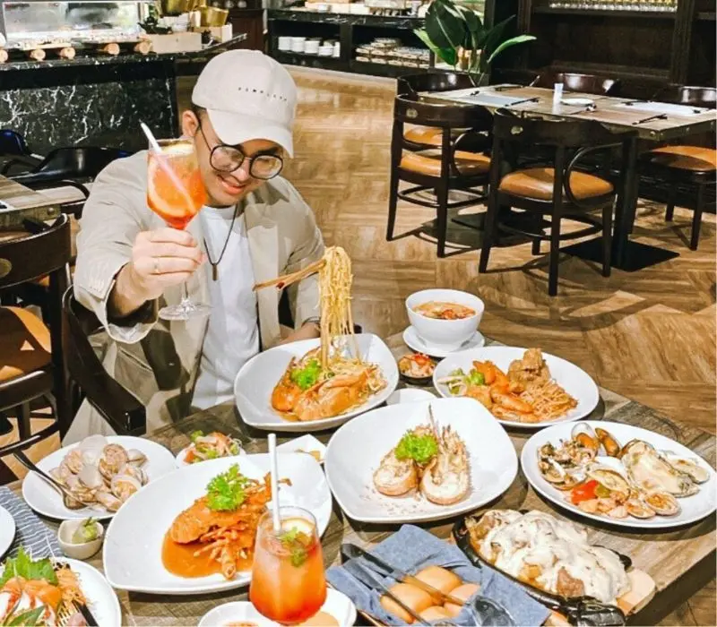 Ngon Gallery Nha Trang Restaurant: Thi&ecirc;n đường buffet t&ocirc;m h&ugrave;m view biển 4