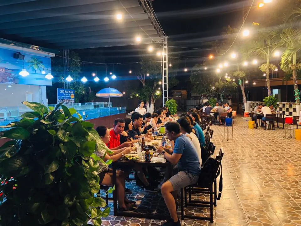 Nh&agrave; H&agrave;ng C&aacute;nh Buồm Đại Dương - Thường thức hải sản tươi sống trong kh&ocirc;ng gian rộng r&atilde;i 23