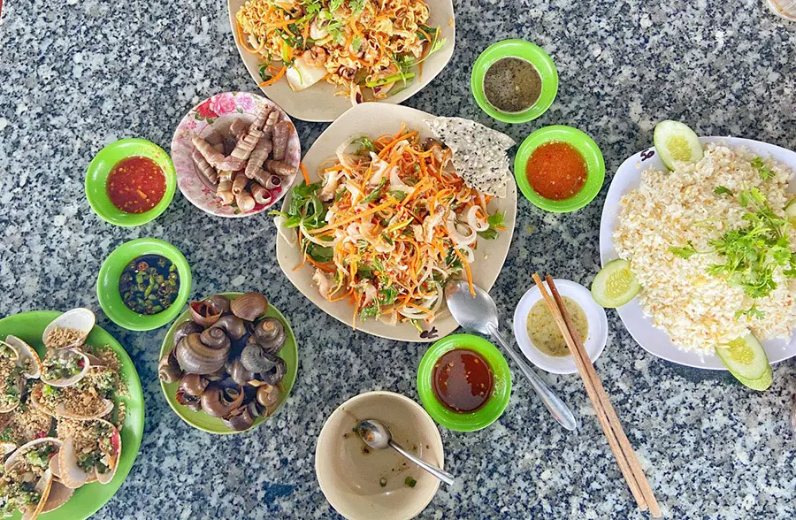 Qu&aacute;n ốc trăm m&oacute;n ở Nha Trang, tọa độ tụ tập l&yacute; tưởng cho hội bạn th&acirc;n 2
