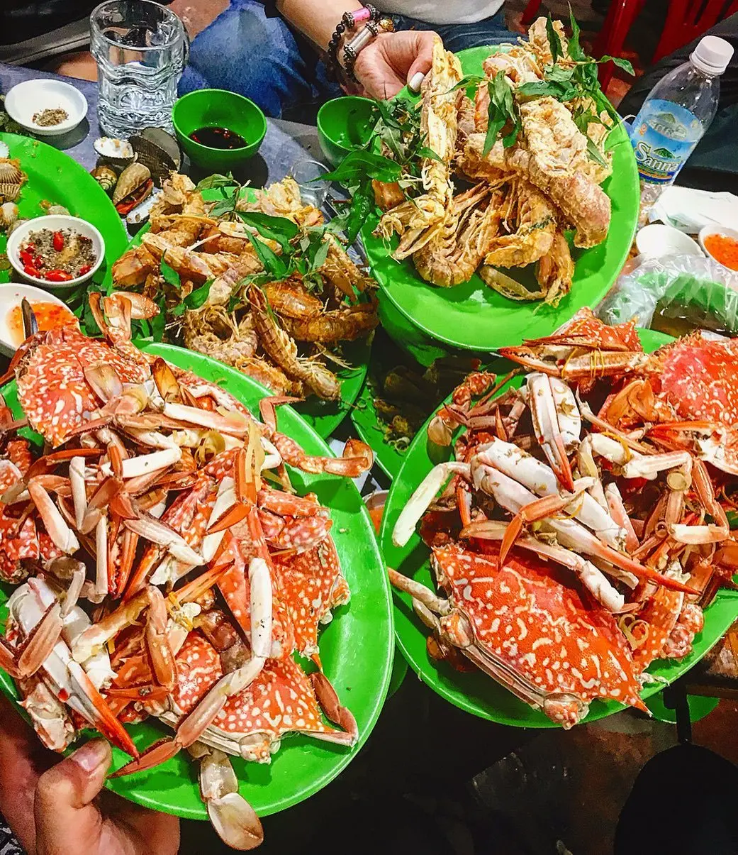 Săn ngay 10 quán hải sản Bờ Kè Nha Trang ngon nức tiếng 4