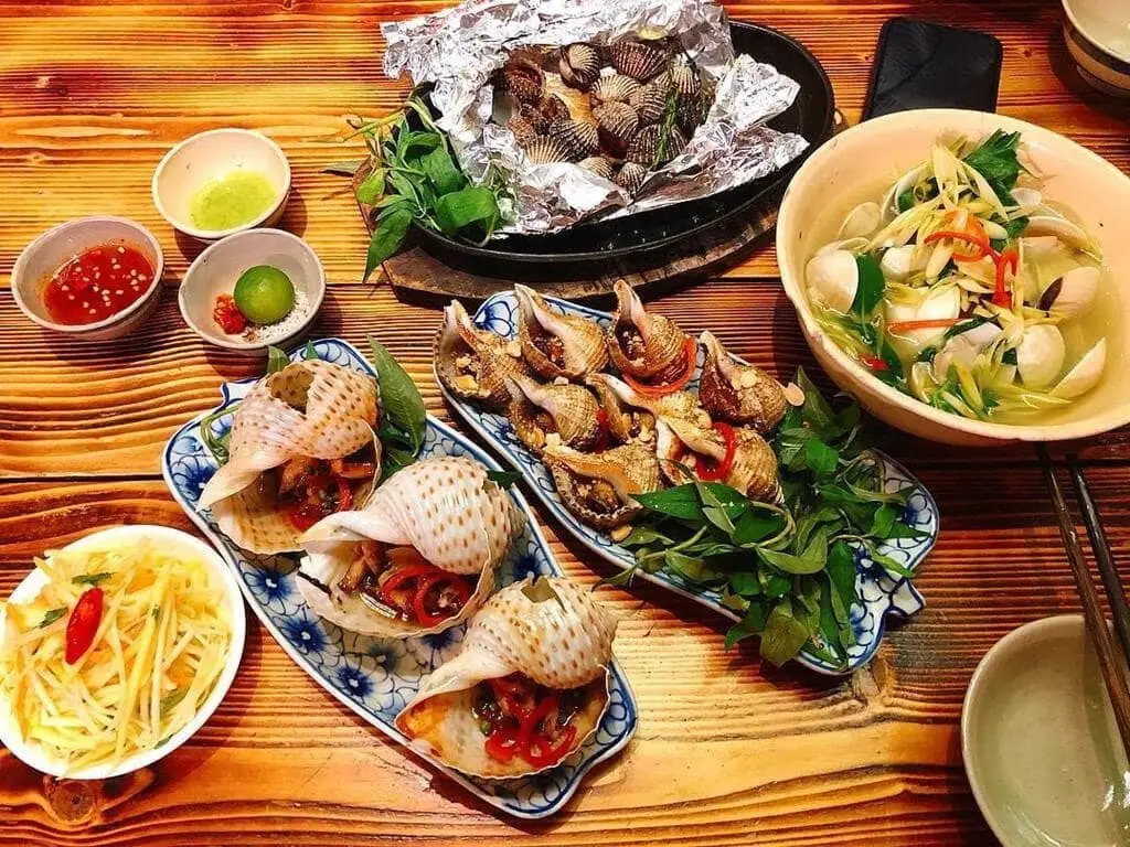Săn ngay 10 quán hải sản Bờ Kè Nha Trang ngon nức tiếng 7