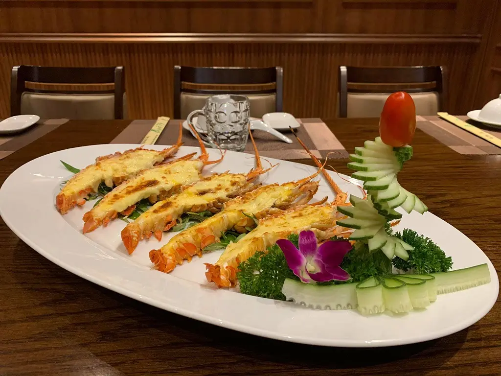 Thưởng thức hương vị d&acirc;n d&atilde; tại Nh&agrave; h&agrave;ng Qu&ecirc; 79 giữa l&ograve;ng Nha Trang 7