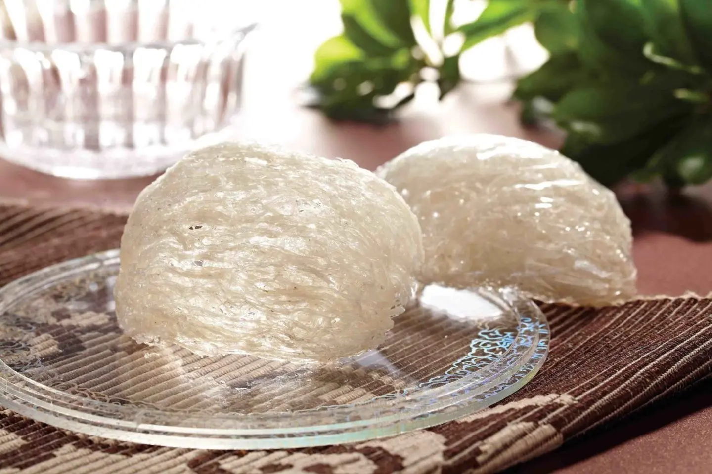 Yến s&agrave;o - Sản vật qu&yacute; gi&aacute; từ những mỏm đ&aacute; cheo leo ngo&agrave;i khơi xa 3