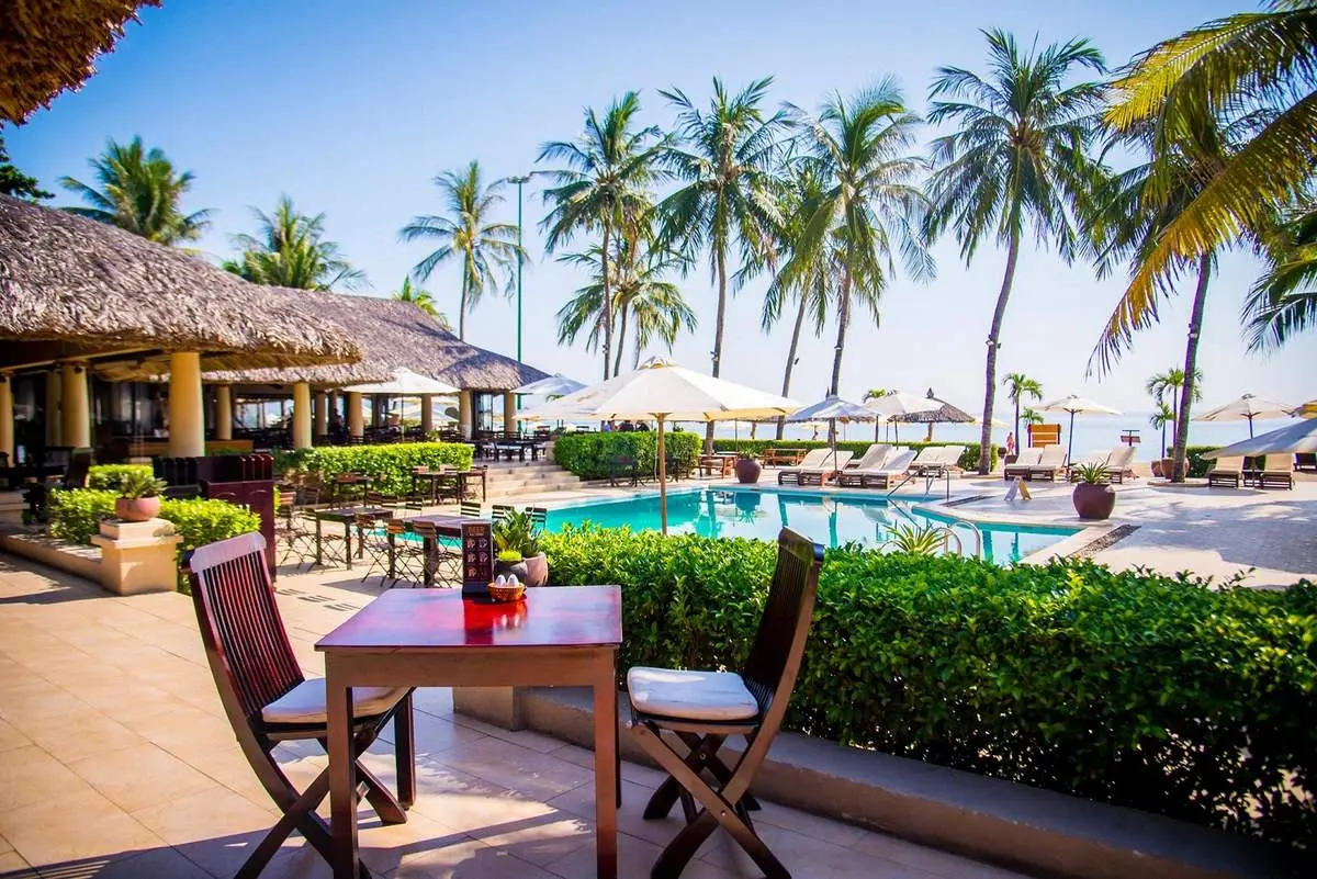 Lousiana Brewhouse Nha Trang - Nhà hàng Á Âu nổi bần bật với hương vị bia tự nấu tại chỗ