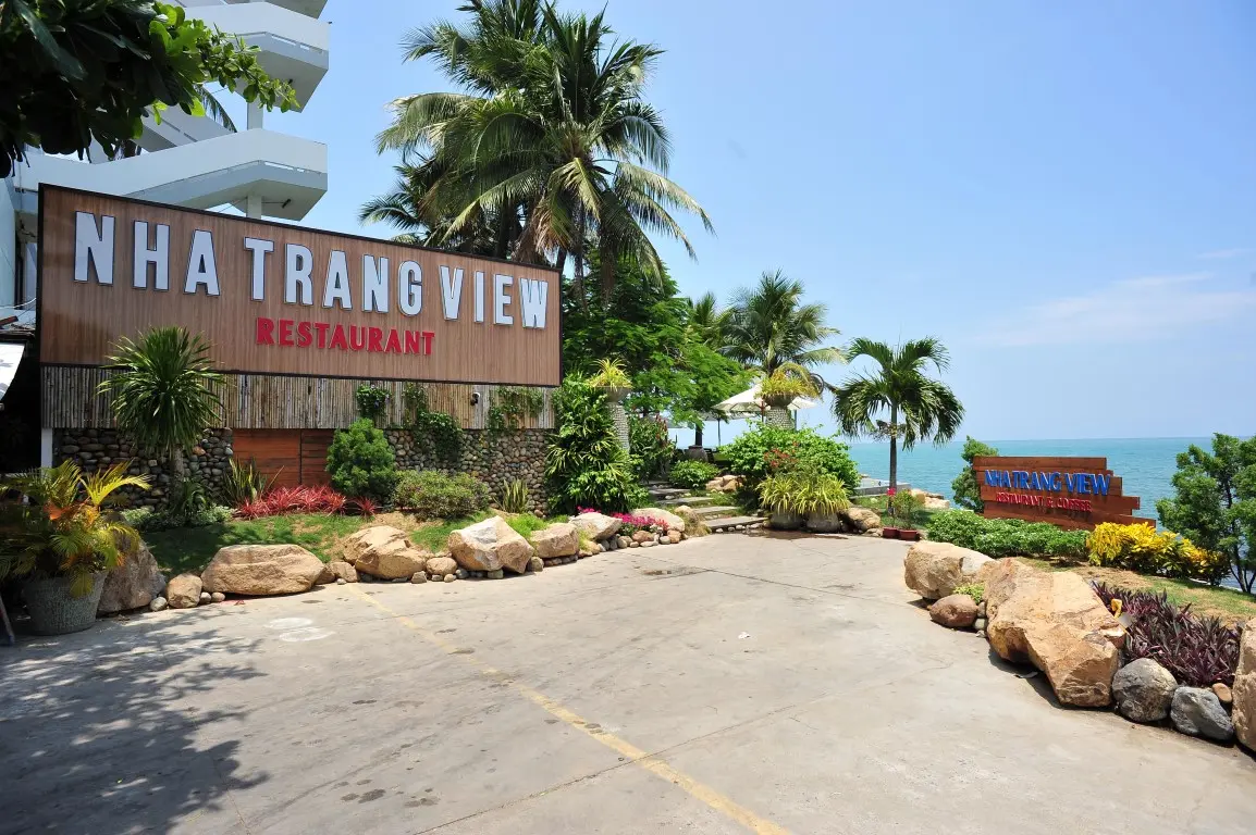 Nha Trang View Restaurant - Nhà hàng được đánh giá cao với chứng chỉ phục vụ xuất sắc 2017