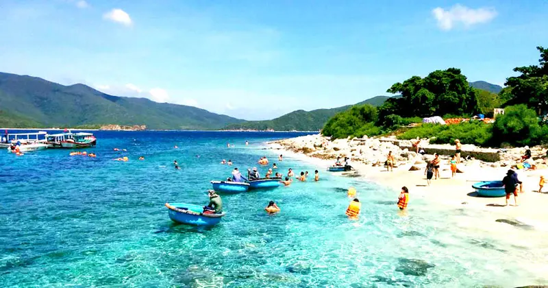 Kinh nghiệm thu&ecirc; xe tự l&aacute;i Nha Trang từ A đến Z 2