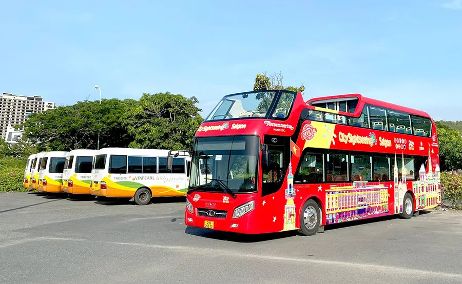 Trải nghiệm xe bus 2 tầng miễn ph&iacute; ở Nha Trang cực th&uacute; vị 2