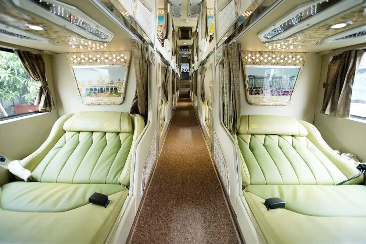 Xe Limousine đi Nha Trang từ TP.HCM - Tận hưởng sự thoải m&aacute;i trong cả chuyến đi d&agrave;i 9