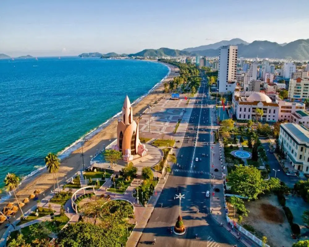 Di chuyển đến Nha Trang từ TP.HCM cực dễ dàng với các phương tiện quen thuộc