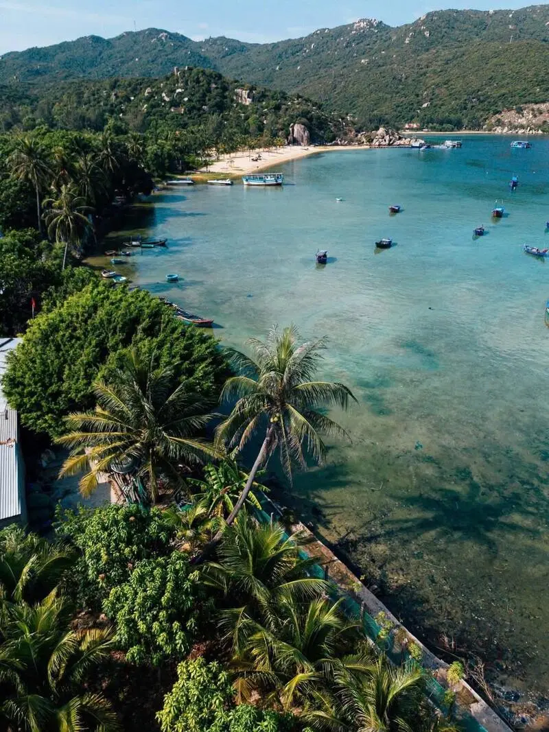 9 b&atilde;i biển Nha Trang đẹp say l&ograve;ng du kh&aacute;ch 6